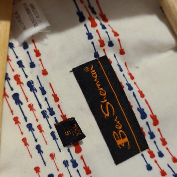Ben Sherman Guitar Button Up 🎸 - Picture 3 of 4